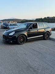 Porche Cayenne Turbo-thumb-2