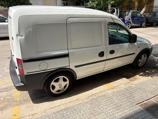 Κλούβα Opel 2010 Combo-thumb-2