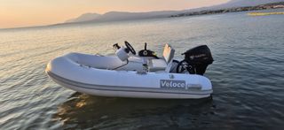 Veloce 2026 το ιδανικό τεντερ με σχέση βάρος κ επιδόσεις