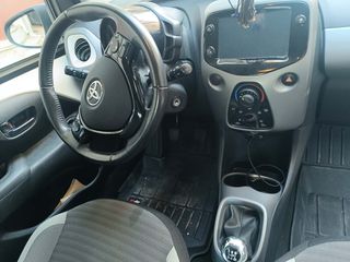 Toyota Aygo 2019 FULL EXTRA-thumb-3