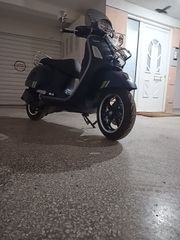 Vespa GTS Super Tech 300 2023 Gts300-thumb-2
