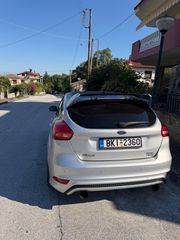 Ford Focus 2017 St line-thumb-6