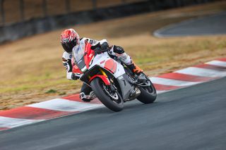 Yamaha YZF - R 7 2026 ΕΤΟΙΜΟΠΑΡΑΔΟΤΗ! R7 Anniversary White-thumb-12
