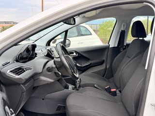 Peugeot 208 2016 1.2 PURETECH 110 ALLURE-thumb-9