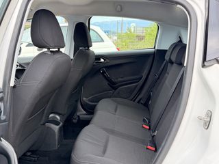 Peugeot 208 2016 1.2 PURETECH 110 ALLURE-thumb-10