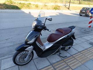 Piaggio Beverly 300i 2015-thumb-3