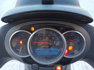 Piaggio Beverly 300i 2017-thumb-8