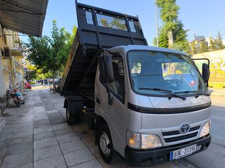 Ανατροπή Toyota 2013 DYNA 150-thumb-1