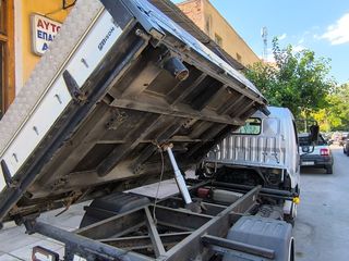 Ανατροπή Toyota 2013 DYNA 150-thumb-7