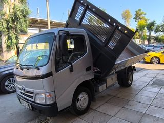 Ανατροπή Toyota 2013 DYNA 150-thumb-9