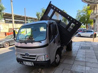 Ανατροπή Toyota 2013 DYNA 150-thumb-10