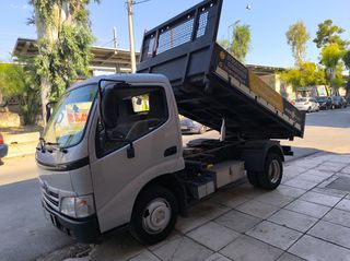 Ανατροπή Toyota 2013 DYNA 150-thumb-17