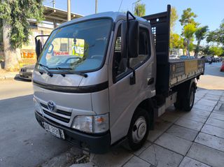 Ανατροπή Toyota 2013 DYNA 150-thumb-25