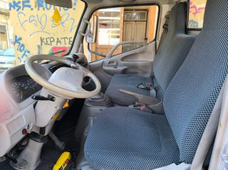Ανατροπή Toyota 2013 DYNA 150-thumb-28