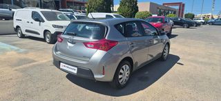 Toyota Auris 2013 1.4 D-4D DIESEL-thumb-5