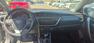 Toyota Auris 2013 1.4 D-4D DIESEL-thumb-8