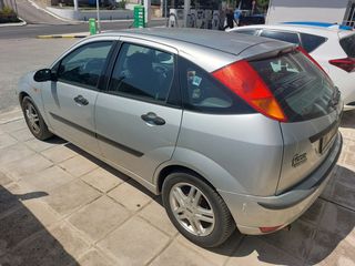 Ford Focus 2003-thumb-3