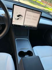 Tesla Model 3 2023 RWD PEARL WHITE-thumb-6