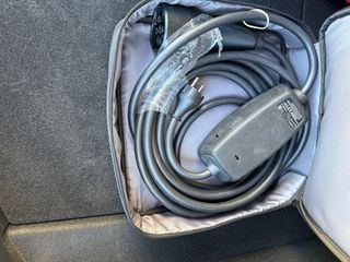 Tesla Model 3 2023 RWD PEARL WHITE-thumb-9