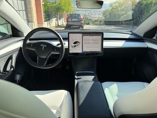 Tesla Model 3 2023 RWD PEARL WHITE-thumb-19