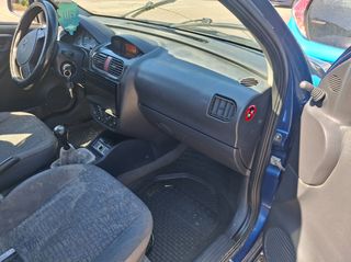 Opel Corsa 2005-thumb-4