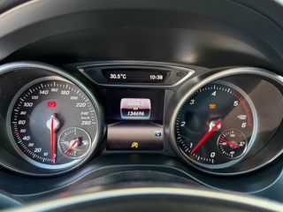 Mercedes-Benz CLA 180 2018 1,5 DCI AMG LINE-thumb-29