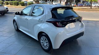 Toyota Yaris 2022 HYBRID AUTOMATIC CARMAX - 3 ΧΡΟΝΙΑ ΔΩΡΕΑΝ SERVICE-thumb-2