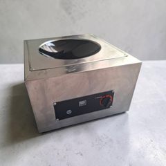 Επαγωγική εστία , Ηλεκτρική Ισχύς: 3.500 Watt (3.5 kW) , Τάση Σύνδεσης: 230 V / 1 Phase / 50 Hz (Μονοφασικό) , Διαστάσεις: 42X46X25.