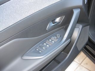 Peugeot 408 2026 Hybrid 145 e-DCS6 Allure-thumb-7