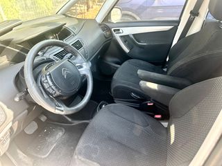 Citroen C4 Grand Picasso 2013 EXCLUSIVE-thumb-4