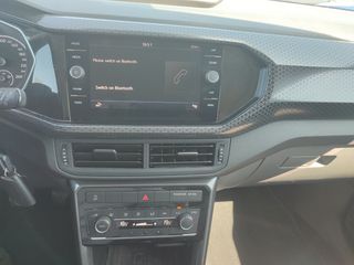 Volkswagen T-Cross 2019-thumb-17