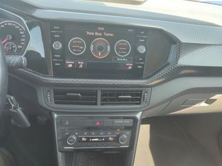 Volkswagen T-Cross 2019-thumb-19
