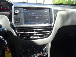 Peugeot 208 2019-thumb-13