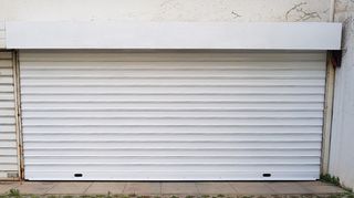 Χειροκίνητη γκαραζόπορτα ρολό αλουμινίου