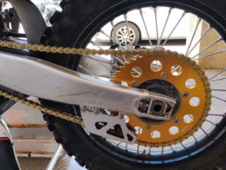 Suzuki RMZ 450 2025-thumb-1