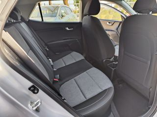 Kia Stonic 2022 1.2 84 HP GL Inmotion-thumb-18