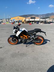 KTM 390 Duke 2016-thumb-3