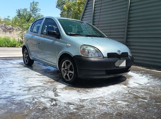 Toyota Yaris 2004 1000CC VVT-i A/C Y/T 5θυρο-thumb-1