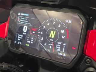 Ducati Multistrada V4 S 2022 PIKES PEAK-thumb-2