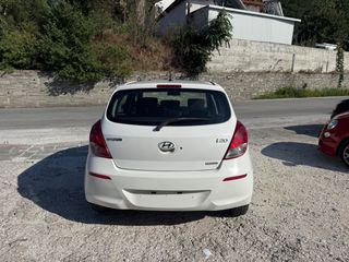 Hyundai i 20 2014 1.1 DIESEL 80ps-thumb-3