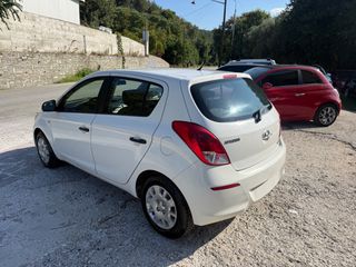 Hyundai i 20 2014 1.1 DIESEL 80ps-thumb-6