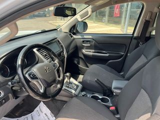 Mitsubishi L200 2022 L200-thumb-6