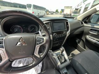 Mitsubishi L200 2022 L200-thumb-8