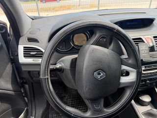 Renault Megane 2009 1.5 DCI DIESEL 6speed keyless go full extra-thumb-8
