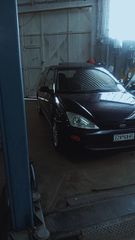 Ford Focus 2000-thumb-4
