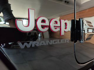 Jeep Wrangler 2025 RUBICON SKY ONE-thumb-109