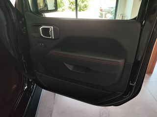 Jeep Wrangler 2025 RUBICON SKY ONE-thumb-12