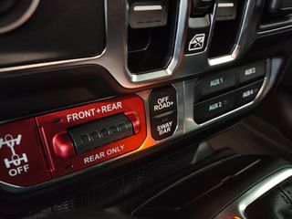 Jeep Wrangler 2025 RUBICON SKY ONE-thumb-29