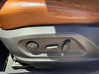 Audi Q3 2013-thumb-17
