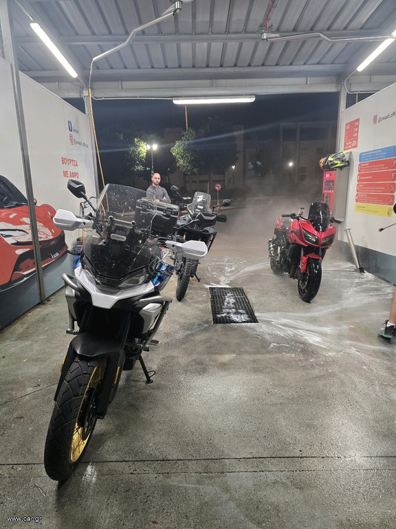 CFmoto 700 MT 2025
